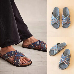 Free People Wildflowers Crossband Sandals in Blue Size 38 EUC $98
